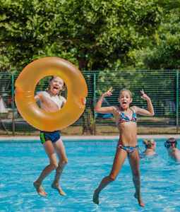 camping piscine chauffee gard
