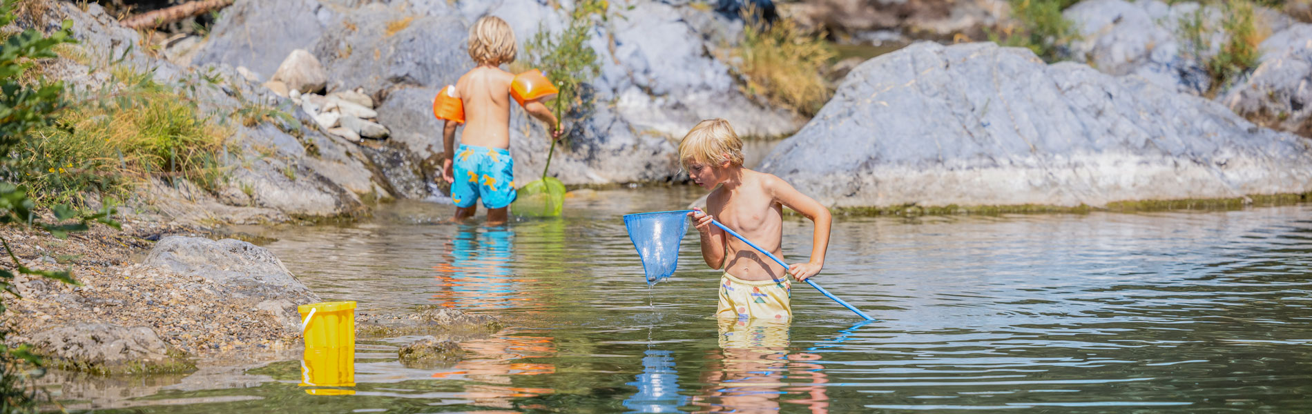 camping bord de riviere gard